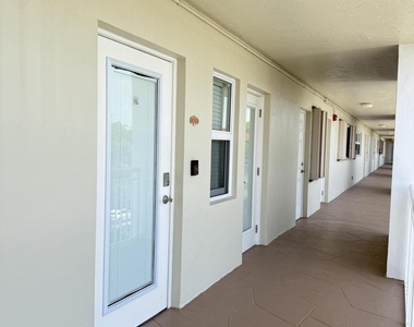 3180 Ne 48th Court - Photo Thumbnail 1