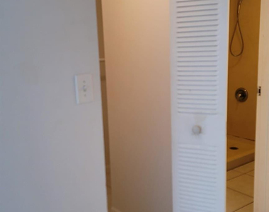 4394 Nw 9th Avenue - Photo Thumbnail 15