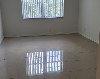4394 Nw 9th Avenue - Photo Thumbnail 11
