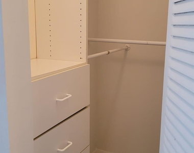 4394 Nw 9th Avenue - Photo Thumbnail 14