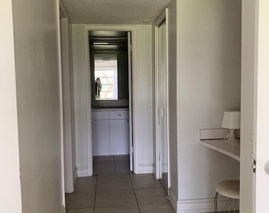 2850 N Palm Aire Drive - Photo Thumbnail 14