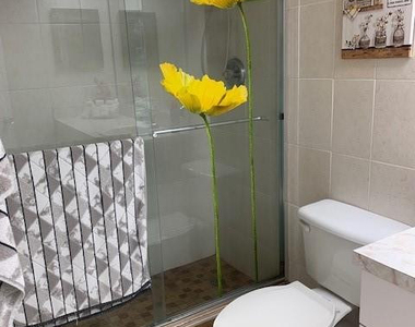 2850 N Palm Aire Drive - Photo Thumbnail 7