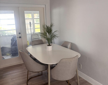 354 Manchester Street - Photo Thumbnail 9