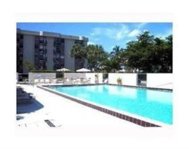 2771 Riverside Drive - Photo Thumbnail 19