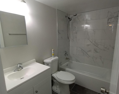 2771 Riverside Drive - Photo Thumbnail 12