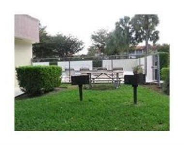 2771 Riverside Drive - Photo Thumbnail 16