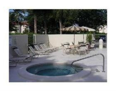 2771 Riverside Drive - Photo Thumbnail 20