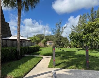 4709 47th Way - Photo Thumbnail 32