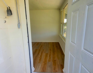 161 Sw 6th Court Sw - Photo Thumbnail 5