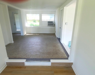 161 Sw 6th Court Sw - Photo Thumbnail 7