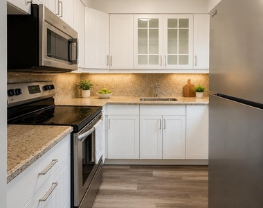 611 Ne 14th Avenue - Photo Thumbnail 4