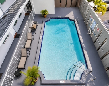 611 Ne 14th Avenue - Photo Thumbnail 9