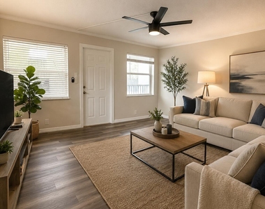 611 Ne 14th Avenue - Photo Thumbnail 1