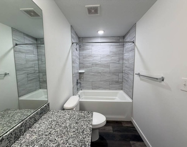 4290 Lakewood Road - Photo Thumbnail 12