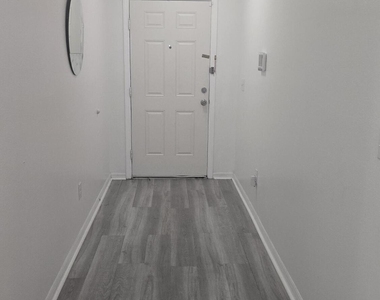 1832 Sw Cameo Boulevard - Photo Thumbnail 5
