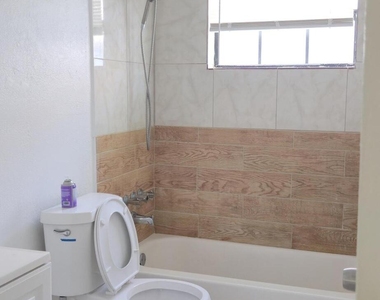 255 Sw 12th Street - Photo Thumbnail 13