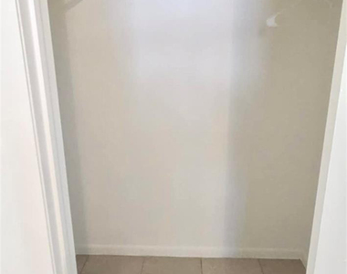 255 Sw 12th Street - Photo Thumbnail 26