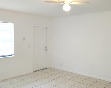 255 Sw 12th Street - Photo Thumbnail 20