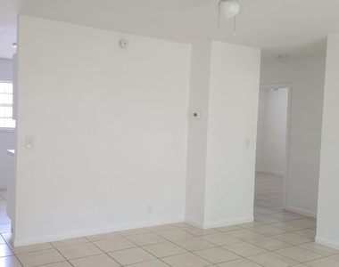 255 Sw 12th Street - Photo Thumbnail 24