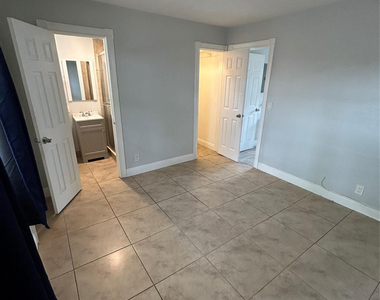 921 Ne 17th Avenue - Photo Thumbnail 6