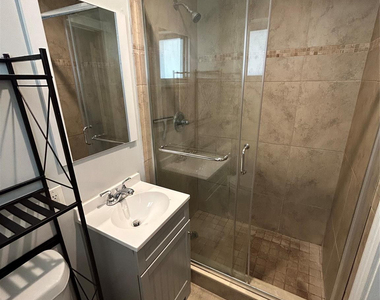 921 Ne 17th Avenue - Photo Thumbnail 9