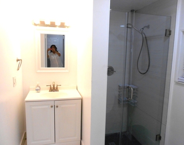 817 Nw 30th Court - Photo Thumbnail 11