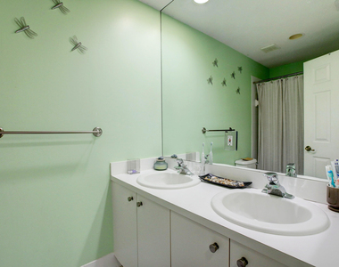 11705 Nw 47th Drive - Photo Thumbnail 12