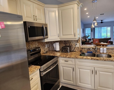 8951 Sunnywood Place - Photo Thumbnail 3