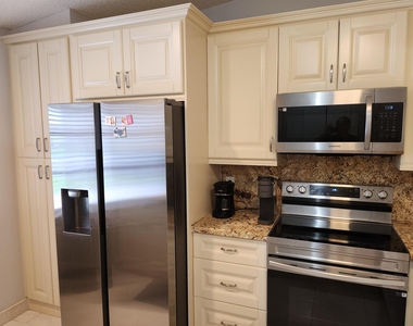 8951 Sunnywood Place - Photo Thumbnail 5