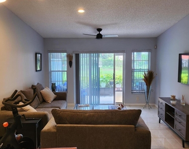 8951 Sunnywood Place - Photo Thumbnail 15