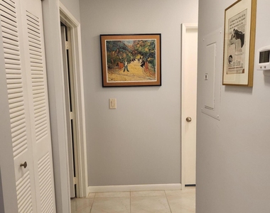 8951 Sunnywood Place - Photo Thumbnail 11