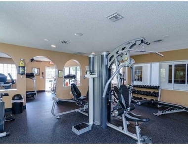 7342 Pinewalk Drive S - Photo Thumbnail 16