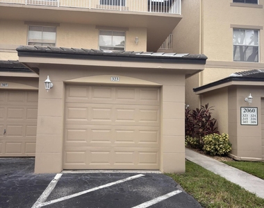 2060 Greenview Shores Boulevard - Photo Thumbnail 22