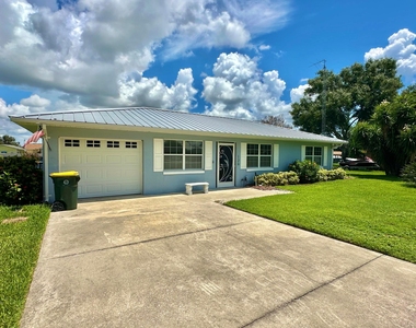 126 Lake Francis Drive - Photo Thumbnail 2