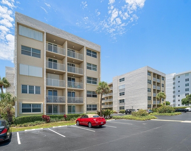 2929 S Ocean Boulevard - Photo Thumbnail 13