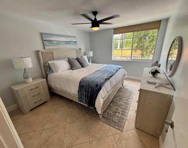 123 Yacht Club Way - Photo Thumbnail 6