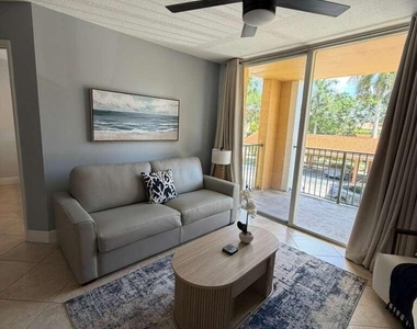123 Yacht Club Way - Photo Thumbnail 50