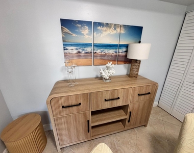 123 Yacht Club Way - Photo Thumbnail 8
