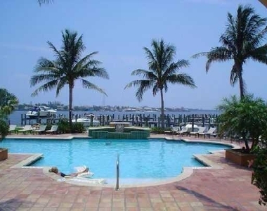 123 Yacht Club Way - Photo Thumbnail 17