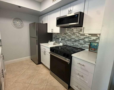 123 Yacht Club Way - Photo Thumbnail 54