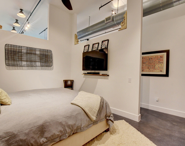 185 Ne 4th Avenue - Photo Thumbnail 4