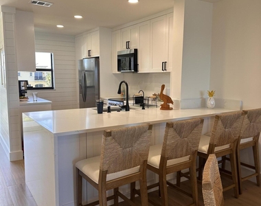 7430 S Ocean Drive - Photo Thumbnail 3