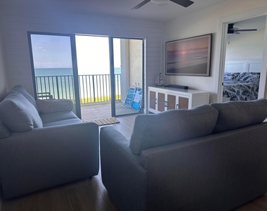 7430 S Ocean Drive - Photo Thumbnail 11