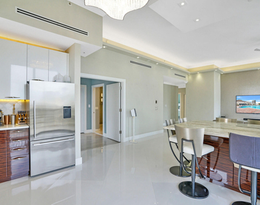 511 Se 5th Avenue - Photo Thumbnail 10