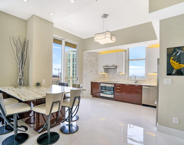 511 Se 5th Avenue - Photo Thumbnail 12