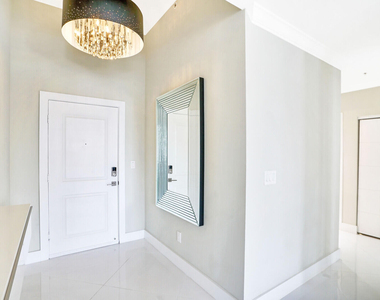 511 Se 5th Avenue - Photo Thumbnail 3