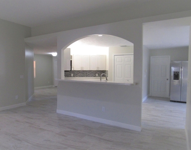 1242 Sw Melrose Avenue - Photo Thumbnail 12
