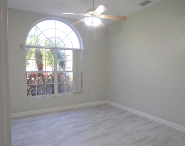 1242 Sw Melrose Avenue - Photo Thumbnail 20
