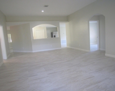 1242 Sw Melrose Avenue - Photo Thumbnail 14