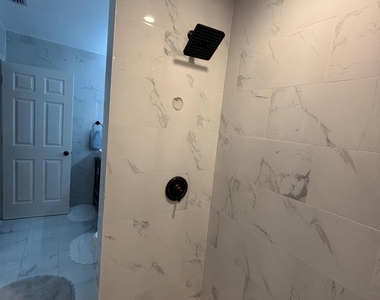 325 Knotty Wood Lane - Photo Thumbnail 32